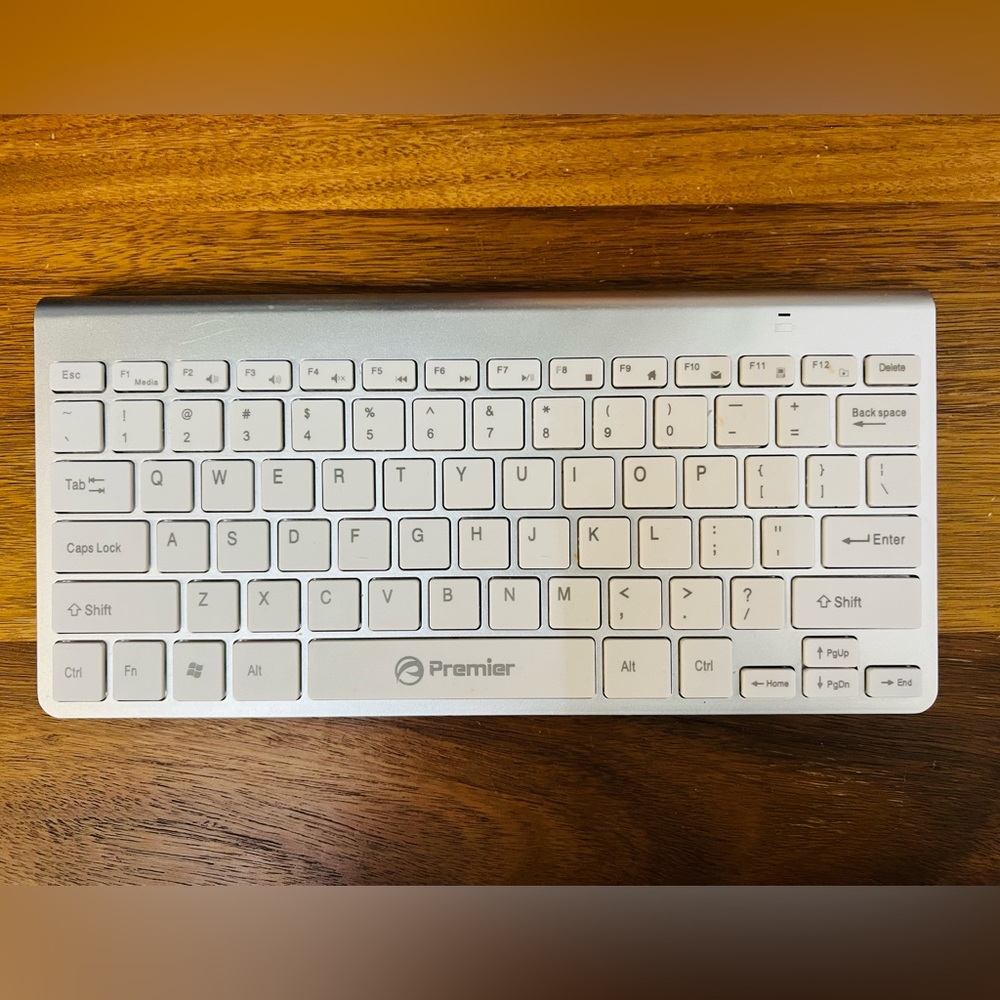 BRAND NEW Premier keyboard